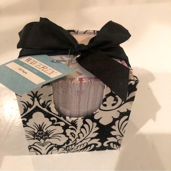 Waverly Other - WAVERLY Note Pad MEMO CUBE NWT